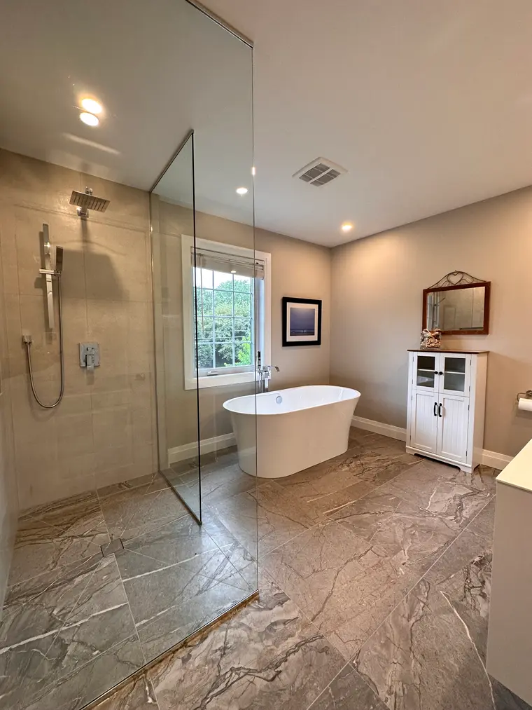 Salle de bain complète — réalisation Construction Voghel